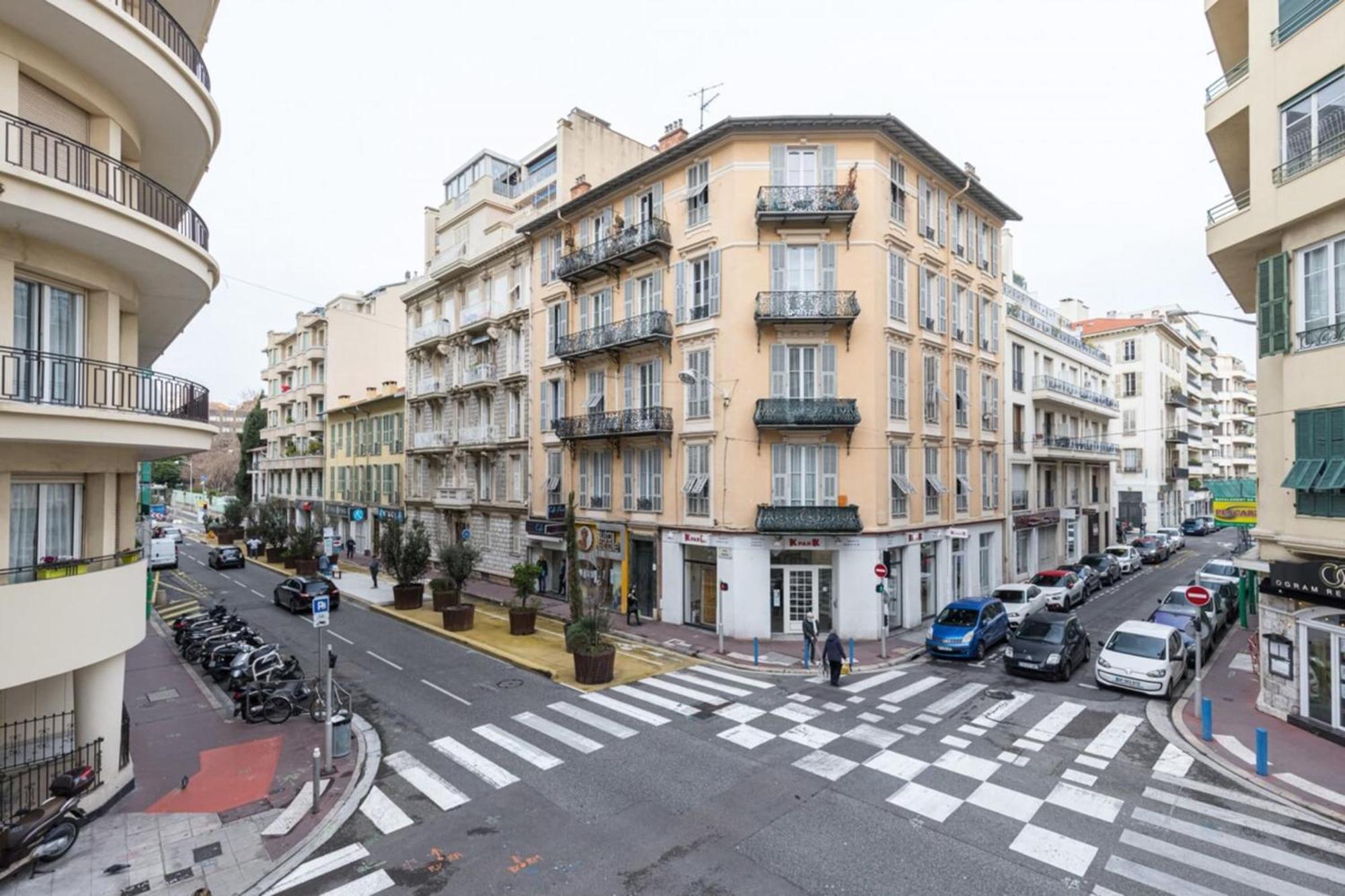 Fricero - Comfortable 5 People- 200M Near The Sea Nizza Exterior foto
