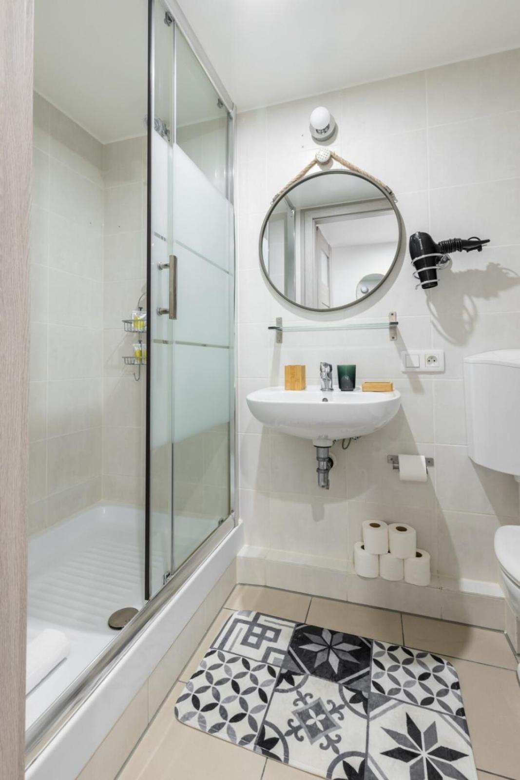 Fricero - Comfortable 5 People- 200M Near The Sea Nizza Exterior foto
